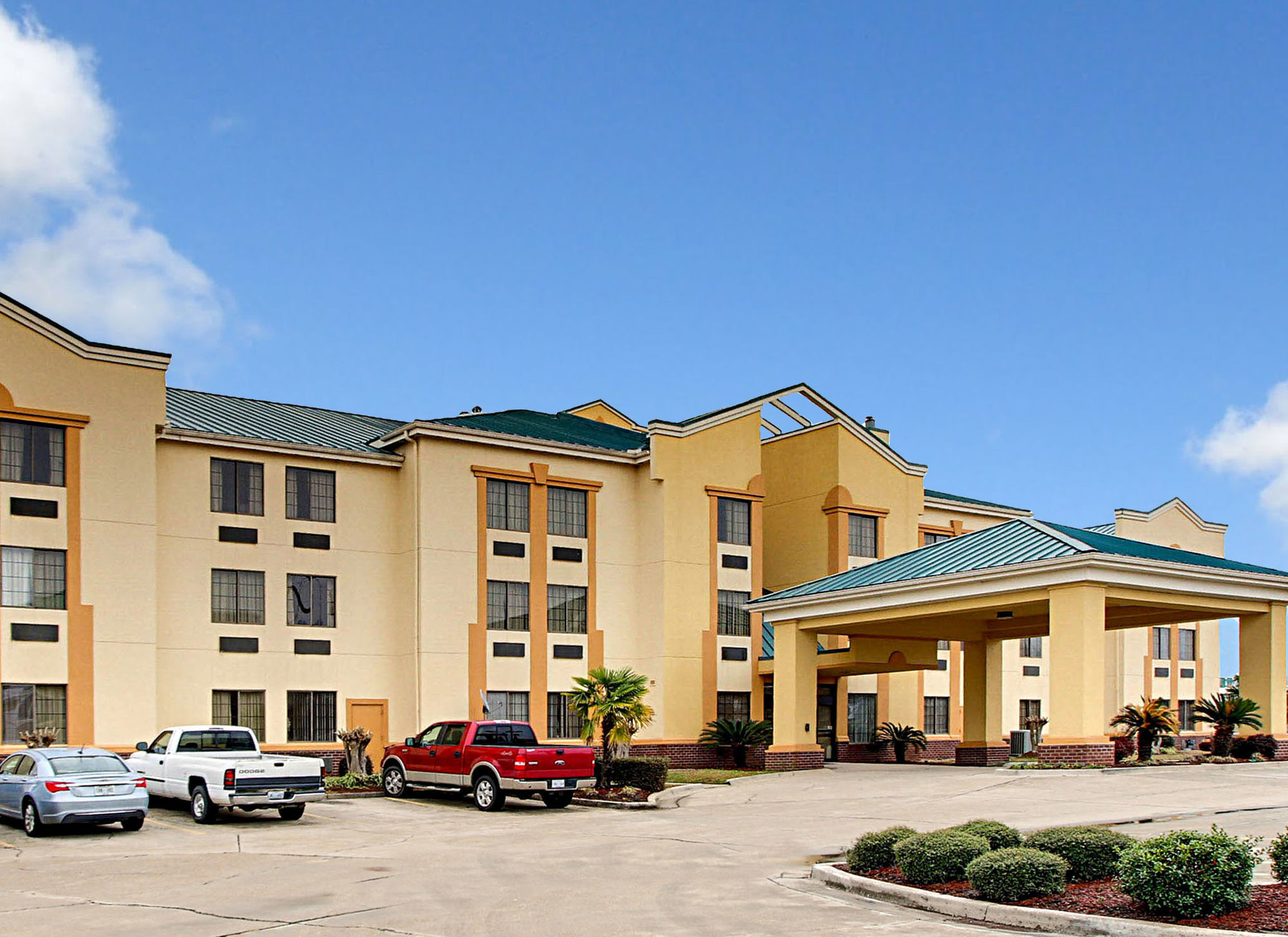 Comfort Suites Hattiesburg Exterior photo